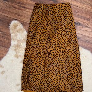 VETTA Reversible Leopard Skirt Size XS